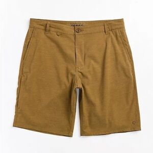 Dravus Men’s Alfresco Tobacco Hybrid 20” Shorts in beige/khaki size 30